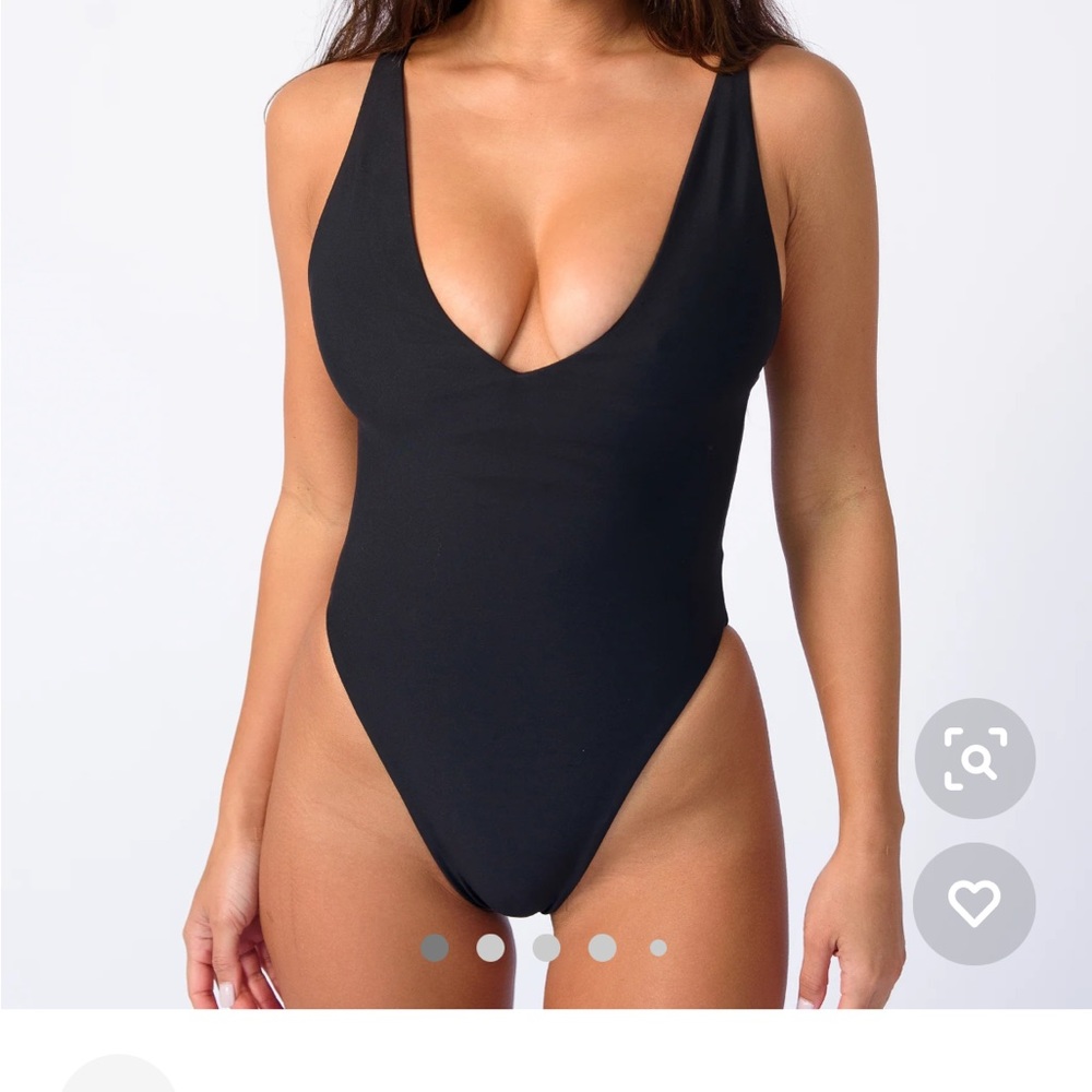 Skatie Zoey One Piece swim- medium - black - NWT